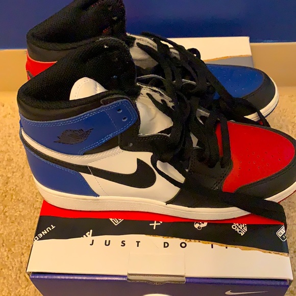 COPY - RETRO JORDANS - Picture 3 of 5